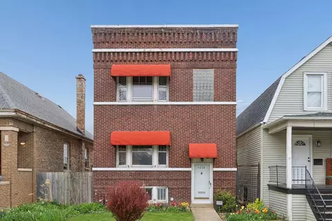 4628 W Waveland Ave, Chicago, IL 60641