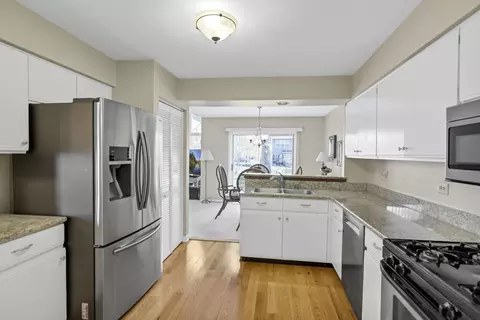 Kitchen - 697 Bent Ridge Ln, Elgin, IL 60120 photo 1 of 3