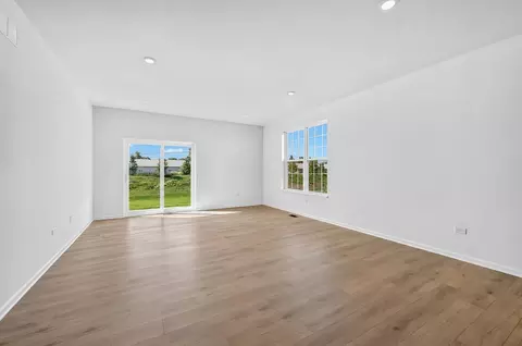 Living - 15050 S Darr Dr, Plainfield, IL 60544 photo 2 of 3