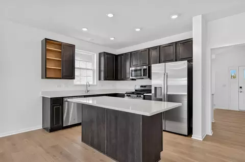 Kitchen - 15050 S Darr Dr, Plainfield, IL 60544 photo 3 of 4
