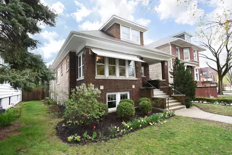 1042 S Kenilworth Ave, Oak Park, IL 60304