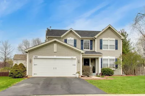 1469 Waterside Dr, Bolingbrook, IL 60490