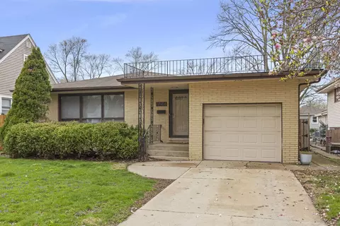 Exterior - 17908 Lorenz Ave, Lansing, IL 60438 photo 2 of 5