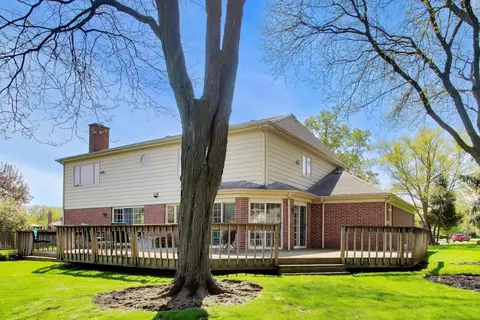 Exterior - 1038 Elmdale Rd, Glenview, IL 60025 photo 2 of 10