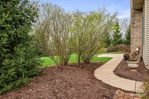 Exterior - 15504 Dan Patch Dr, Plainfield, IL 60544 photo 3 of 6