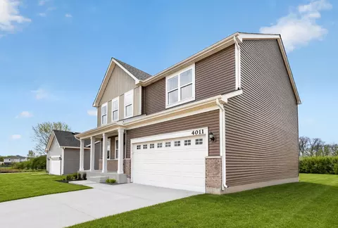 4011 Meadowridge Dr, Woodstock, IL 60098