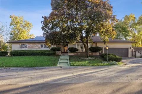 10129 Westmanor Dr, Franklin Park, IL 60131