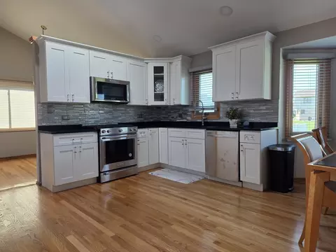 Kitchen - 3800 River Rd, Hazel Crest, IL 60429 photo 1 of 2