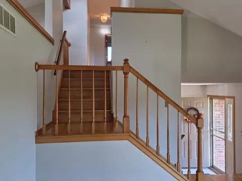 Entry Way - 3800 River Rd, Hazel Crest, IL 60429 photo 1 of 2