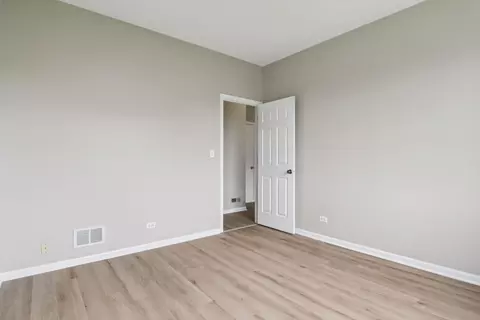 Bedroom - 3649 Bailey St, Plano, IL 60545 photo 2 of 10