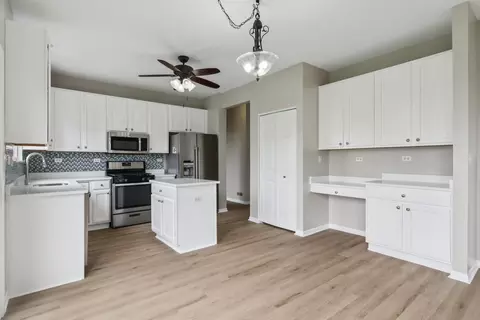Kitchen - 3649 Bailey St, Plano, IL 60545 photo 3 of 8