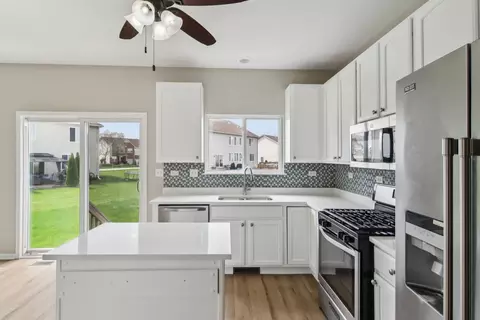 Kitchen - 3649 Bailey St, Plano, IL 60545 photo 7 of 8