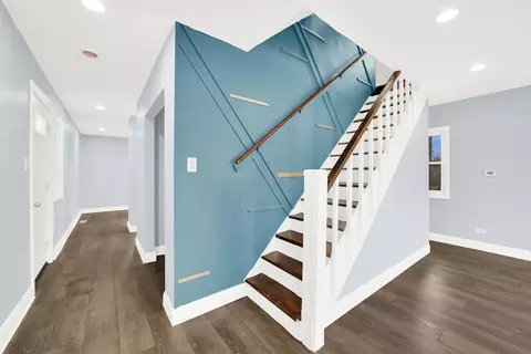 Entry Way - 5700 S Lowe Ave, Chicago, IL 60621 photo 1 of 2