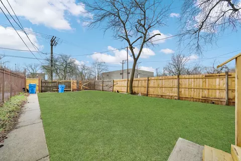 Exterior - 5700 S Lowe Ave, Chicago, IL 60621 photo 4 of 5
