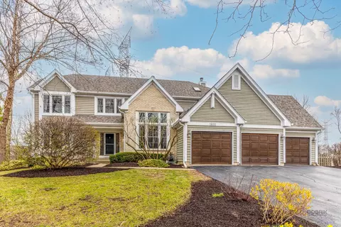 1800 Darnell St, Libertyville, IL 60048
