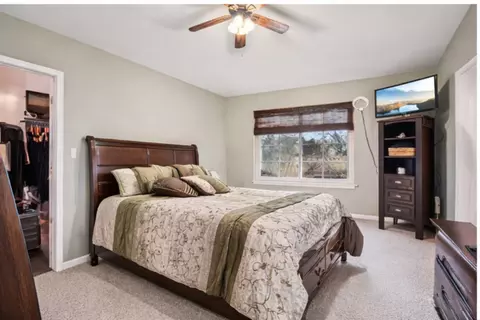 Bedroom - 241 E Parallel St #1A, Palatine, IL 60067 photo 2 of 7