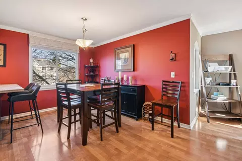 Dining - 241 E Parallel St #1A, Palatine, IL 60067 photo 1 of 2