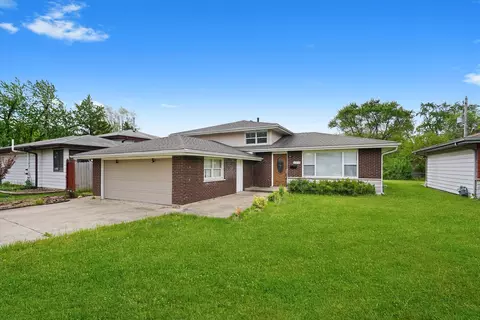 1315 Prince Dr, South Holland, IL 60473