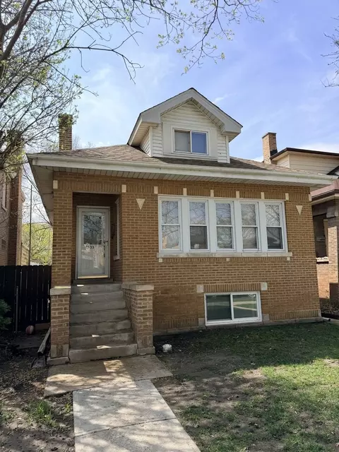 Undisclosed, Chicago, IL 60645