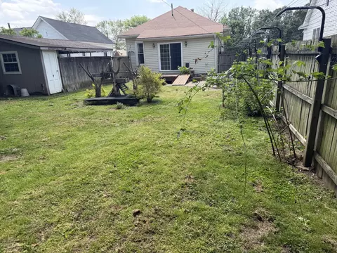 Exterior - 505 E 7th St, Metropolis, IL 62960 photo 9 of 9
