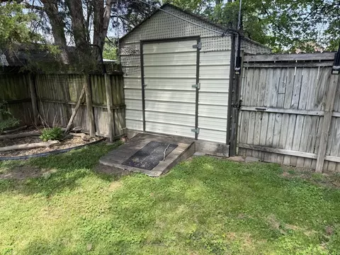 Exterior - 505 E 7th St, Metropolis, IL 62960 photo 8 of 9