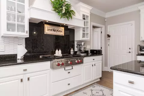 Kitchen - 33 Derby Way, Bloomington, IL 61704 photo 3 of 5