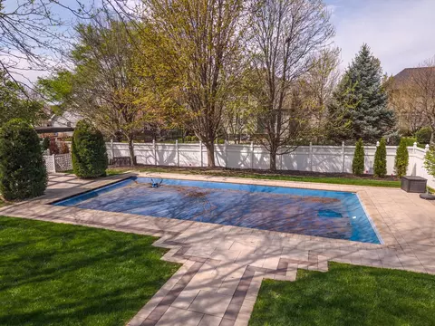 Exterior - 33 Derby Way, Bloomington, IL 61704 photo 21 of 25