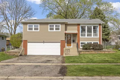 2308 Crabtree Ave, Woodridge, IL 60517