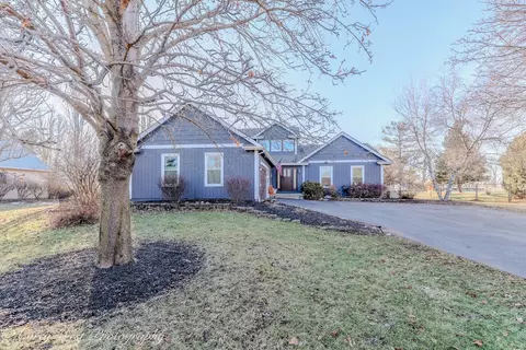 10215 Ridge Ln, Union, IL 60180
