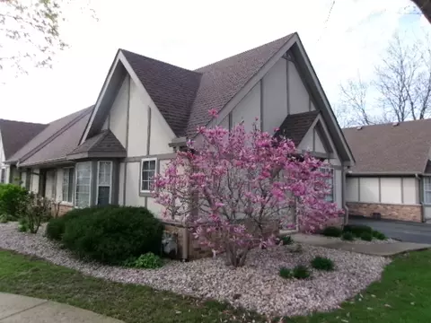 1785 Willow Circle Dr #1785, Crest Hill, IL 60403