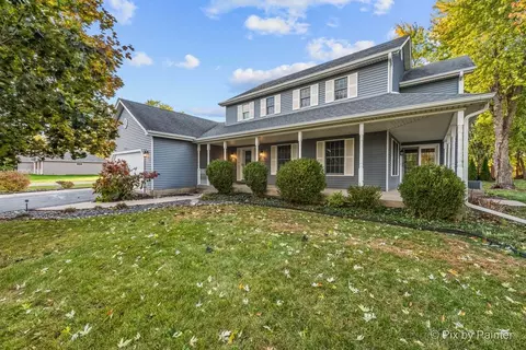 1045 Linda Ln, Lake Holiday, IL 60548