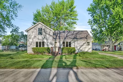 Other - 303 S Jackson St, Gardner, IL 60424 photo 2 of 4