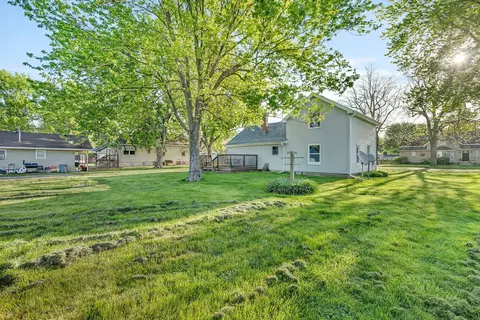 Exterior - 303 S Jackson St, Gardner, IL 60424 photo 7 of 8