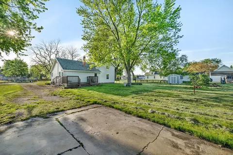 Exterior - 303 S Jackson St, Gardner, IL 60424 photo 5 of 8