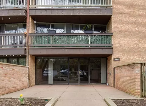 5500 Hillcrest Ln #4L, Lisle, IL 60532