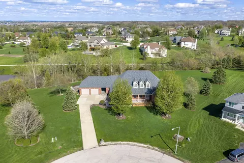 7689 Cole Ct, Yorkville, IL 60560