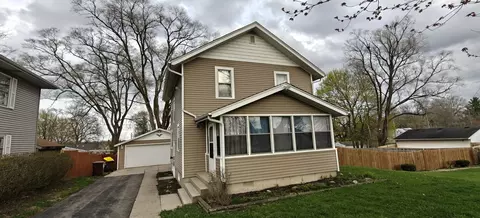 2832 19th St, Rockford, IL 61109