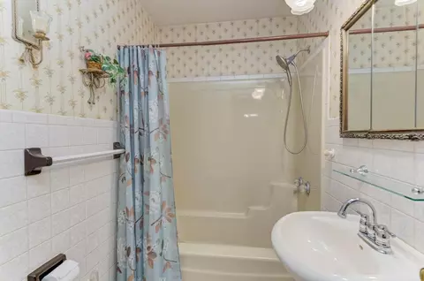 Bath - 705 N School St, Braidwood, IL 60408 photo 1 of 1