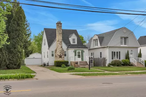 617 Dekalb Ave, Sycamore, IL 60178