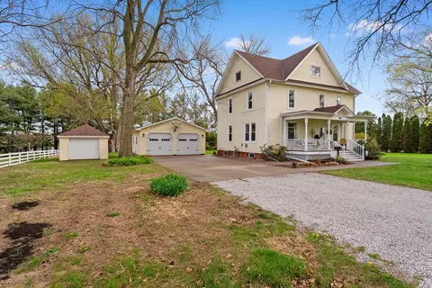 1009 NW 3rd St, Aledo, IL 61231 photo 2