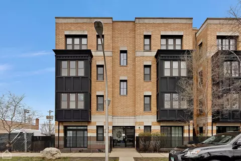 2243 N Lister Ave #402, Chicago, IL 60614