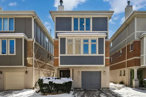 58 W 15th St, Chicago, IL 60605