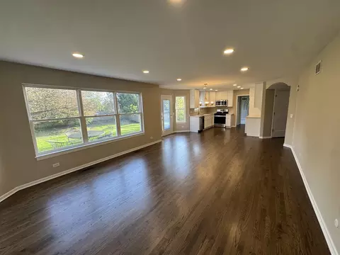 Living - 24850 Michele Dr, Plainfield, IL 60544 photo 2 of 3