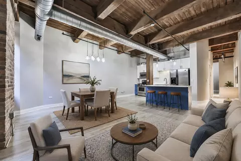 Dining - 1500 W Monroe St #519, Chicago, IL 60607 photo 1 of 1