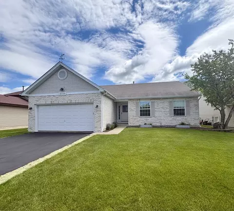 3150 Montrose Dr, Lake In The Hills, IL 60156