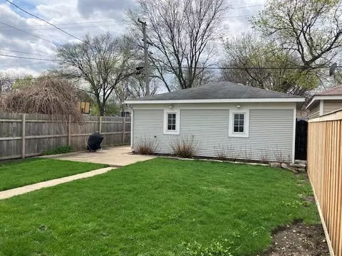 Exterior - Undisclosed, Chicago, IL 60641 photo 8 of 11
