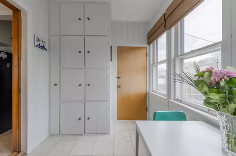 Entry Way - Undisclosed, Chicago, IL 60641 photo 1 of 2