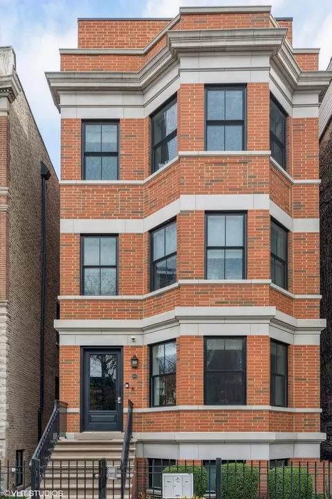 1905 N Bissell St #2, Chicago, IL 60614