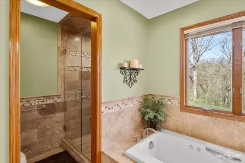 Bath - 10045 N Bell Rd, Minooka, IL 60447 photo 2 of 6