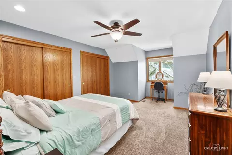 Bedroom - 10045 N Bell Rd, Minooka, IL 60447 photo 4 of 7
